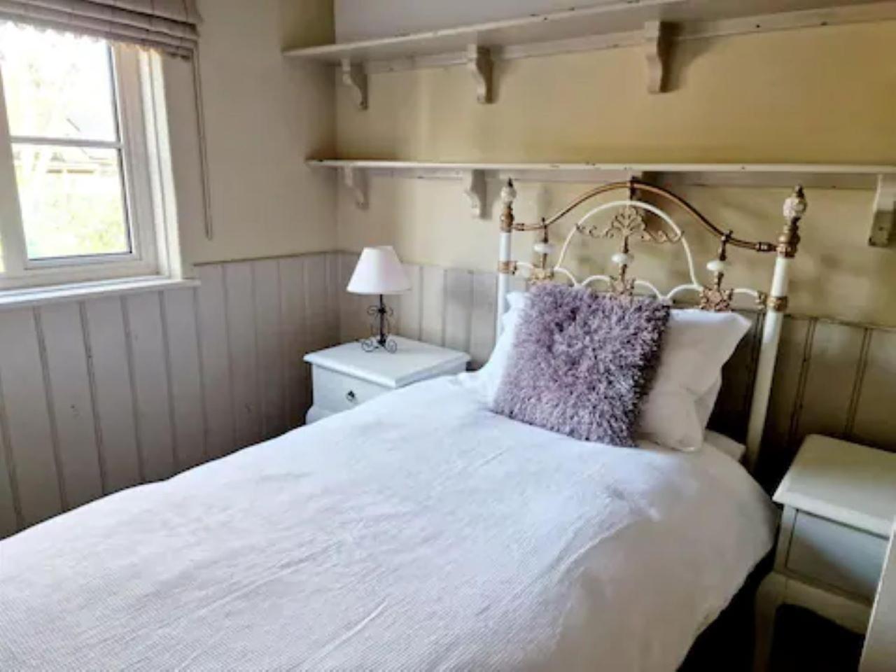 Jackdaw Cottage-Beautiful Cottage, Town Centre Уимборн-Минстер Экстерьер фото
